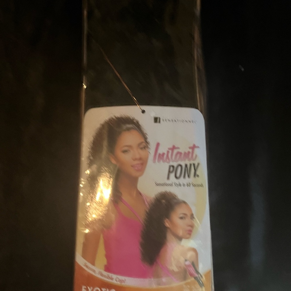 A drawstring ponytail new